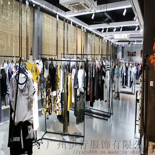 雪之雨蝶 母女夏日時尚折扣指南，揭秘優質女裝批發奧秘